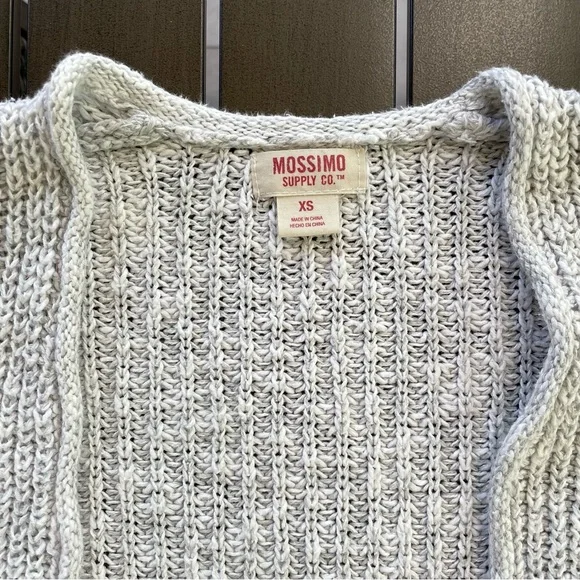 MOSSIMO SUPPLY CO. KNIT CARDIGAN!! - Picture 3 of 8